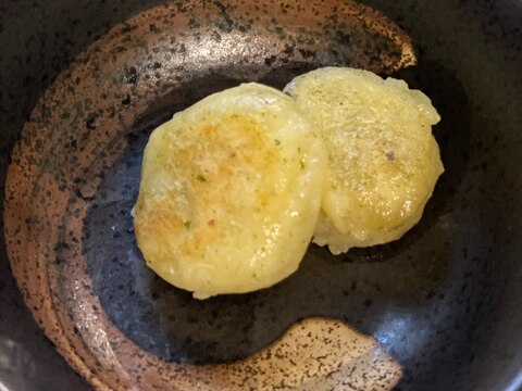 子供達に大人気♡スパイシーじゃがいも餅(いももち)